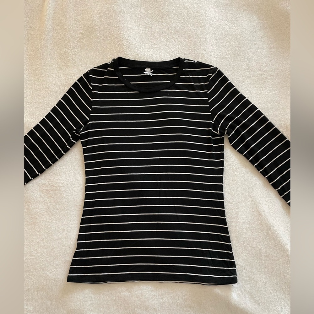 Black and White Striped Long Sleeve